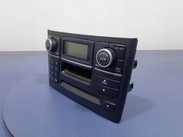 Volvo XC90 I Original CD Radio OEM 30797250 image 3