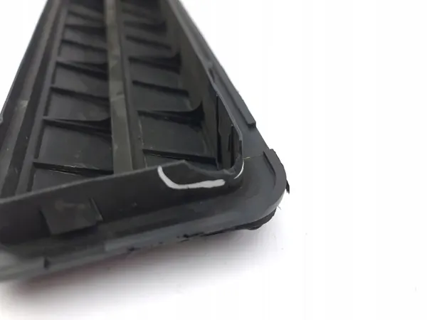Grille de ventilation pare-chocs arrière Maserati Quattroporte 2008 OEM 60665690 image 4