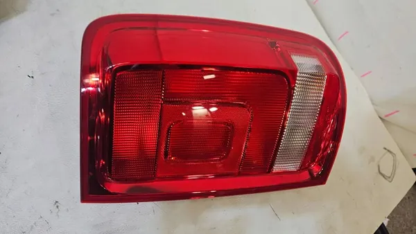 Lámpara trasera derecha Volkswagen Amarok 2H1945096G image 2