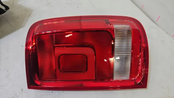 Lámpara trasera derecha Volkswagen Amarok 2H1945096G image 6