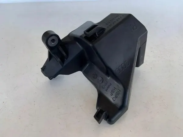 Audi TT RS Frontscheinwerferhalterung OEM 8S0805608 image 2