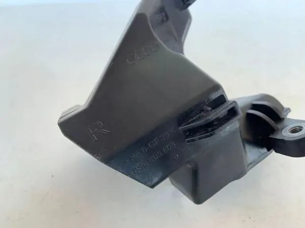 Audi TT RS Frontscheinwerferhalterung OEM 8S0805608 image 3