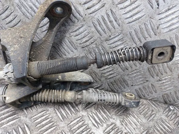 Vaihteensiirto + Kaapelit SEAT ALTEA XL 1.9 TDI image 2