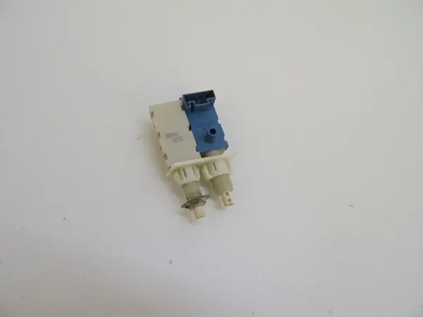 Interrupteur Feux Stop OEM 11516210 pour Corvette C5 image 2