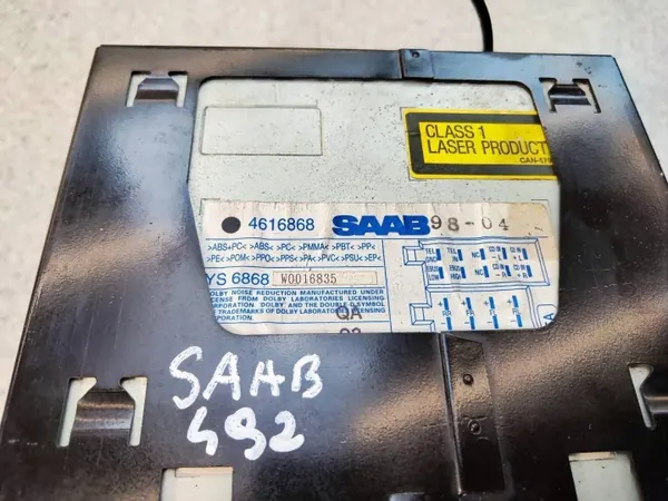 Rádio OEM 4616868 para Saab 9-5 I - Usado image 5
