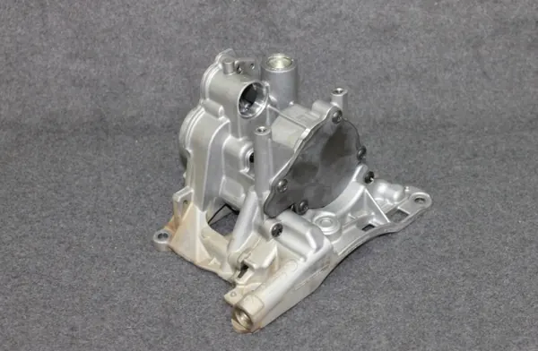 Pompe à huile BMW N57 3.0D OEM 7823009 - Occasion image 4