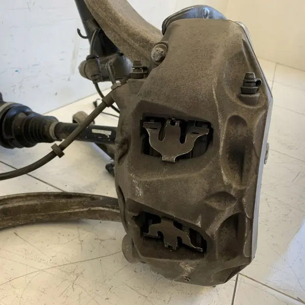 Mozzo anteriore destro Audi A5 3.0 TDI 2019 image 10