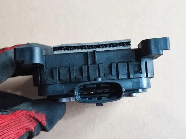 Módulo da bomba de combustível Ford Kuga MK1 2.5T 4N5T-9C105-AG image 3