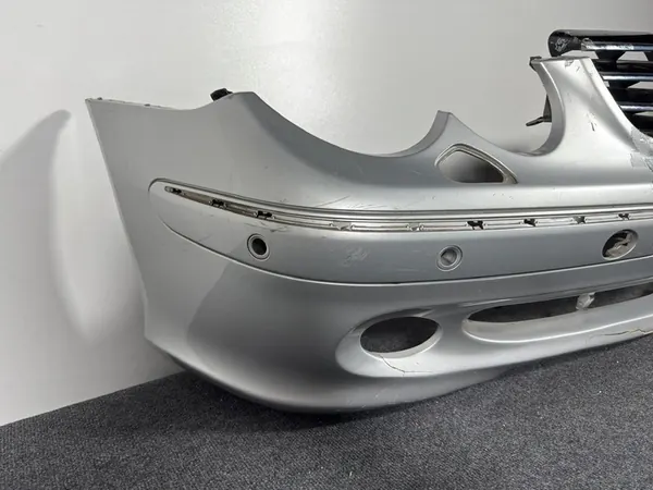 MERCEDES CLK A209 W209 02-05 Parachoques delantero image 7