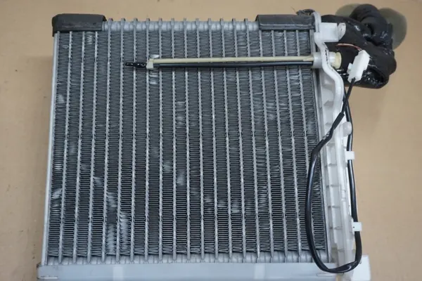 Airco-verdampfer TOYOTA RAV4 II OEM RAV4 II PAROWNIK KLIMY 2,0 D4D 00-05r image 9