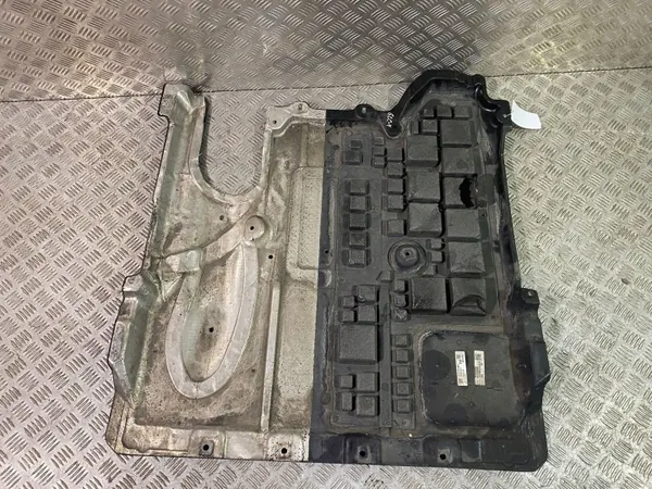 Mercedes-Benz GLC versnellingsbakafdekking OEM A2535200800 image 4