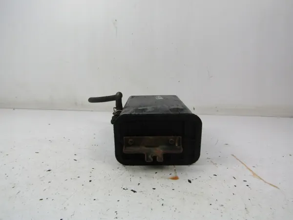 Filtre à charbon OEM AK-6-85712 pour Hyundai Entourage image 4