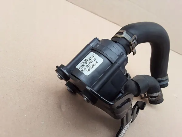 Vattenpump SEAT Leon III 1.6 2.0 TDI 2019 5Q0121591CP image 4