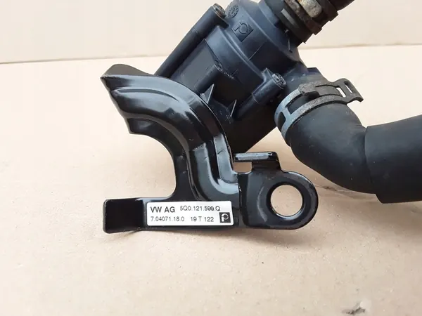 Vattenpump SEAT Leon III 1.6 2.0 TDI 2019 5Q0121591CP image 5