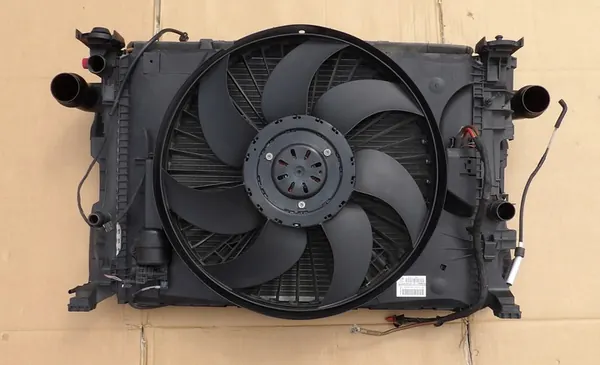 Compleet radiateur ventilator set Mercedes W246 W176 W117 image 3