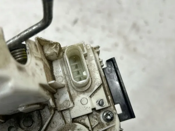 Hintertürschloss linke Seite Dodge Durango 04589923AG image 7