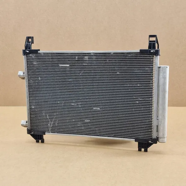 AC-kondensaattori Toyota Yaris P9 Daihatsu Charage VIII image 2