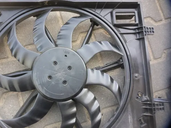 Kylarrubrik VW Audi Seat Skoda 1.0 2Q0121203N image 8