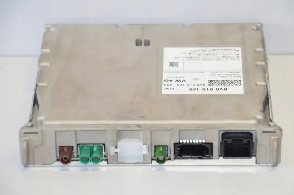 Sintonizador Digital Audi OEM 8V0919129 - Usado image 3