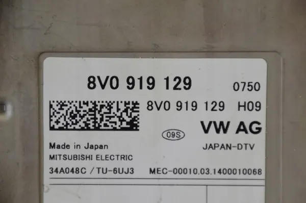 Sintonizador Digital Audi OEM 8V0919129 - Usado image 5