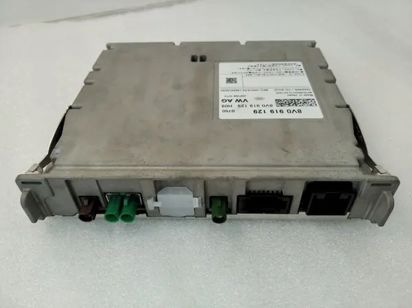 Sintonizador Digital Audi OEM 8V0919129 - Usado image 8