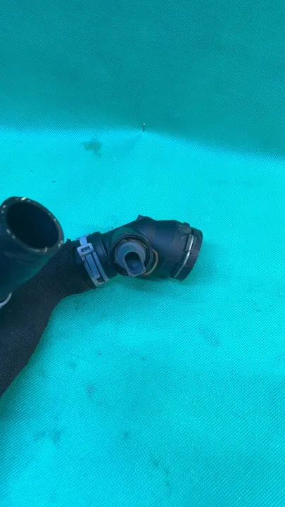 Pompa acqua Audi A3 40 TFSIe Ibrido 2023 04E121042AD image 5