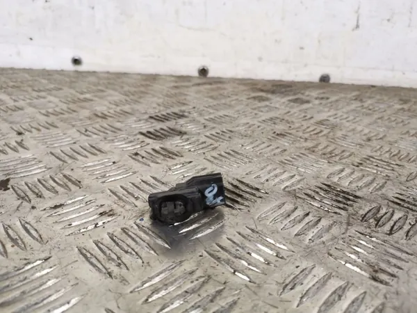Subaru Outback Ulkolämpötila-anturi OEM FBZ12337 image 2