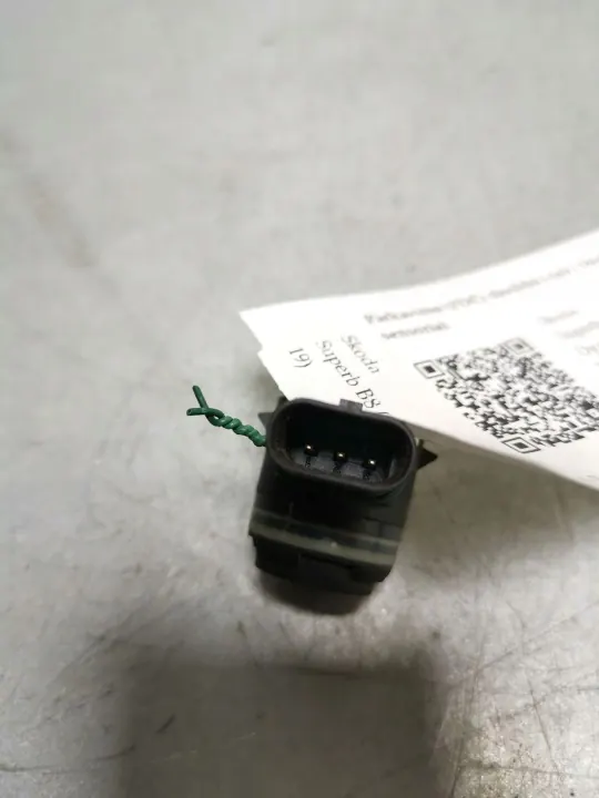 Sensor de estacionamento Skoda Superb OEM FBZ16063 image 3