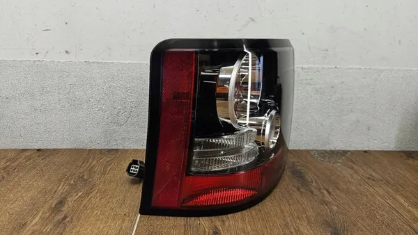 Luz trasera izquierda Range Rover Sport L320 image 5