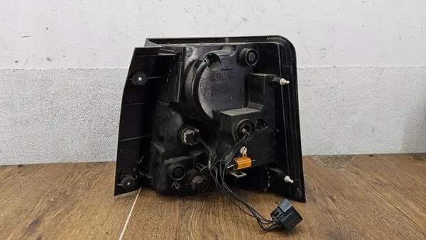 Luz trasera izquierda Range Rover Sport L320 image 7