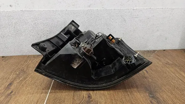 Luz trasera izquierda Range Rover Sport L320 image 8