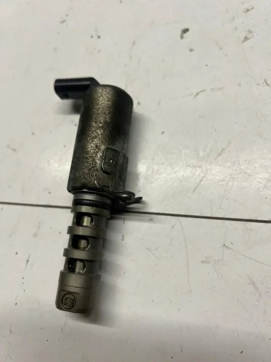 Nockenwellenphasenventil OEM 06E109257L für Audi A6 C6 image 3