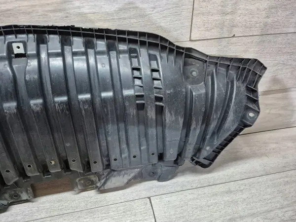 Mercedes-Benz C W205 Frontstoßfänger-Absorber OEM A2055202400 image 10