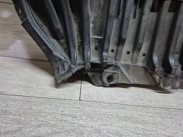 Mercedes-Benz C W205 Frontstoßfänger-Absorber OEM A2055202400 image 3