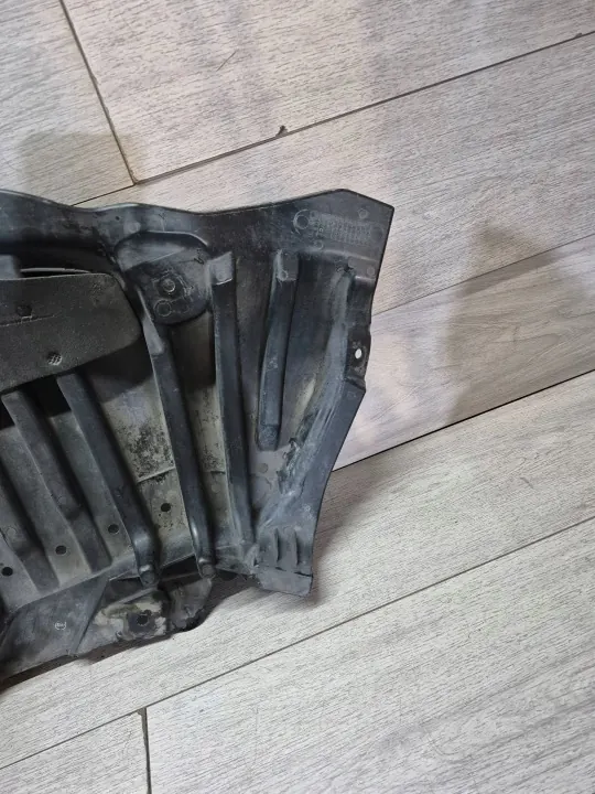 Mercedes-Benz C W205 Frontstoßfänger-Absorber OEM A2055202400 image 6