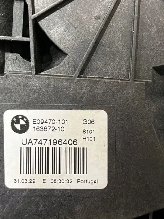 BMW X6 G06 Tavaratilan sulkumekanismi OEM 7471964 image 3