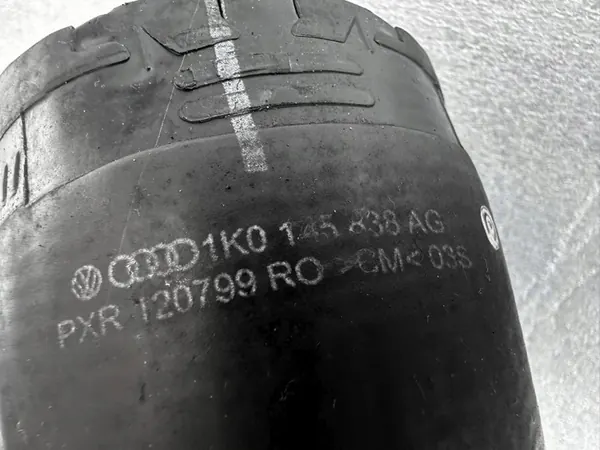 Audi OE Luftrohr 1K0129654AR image 4