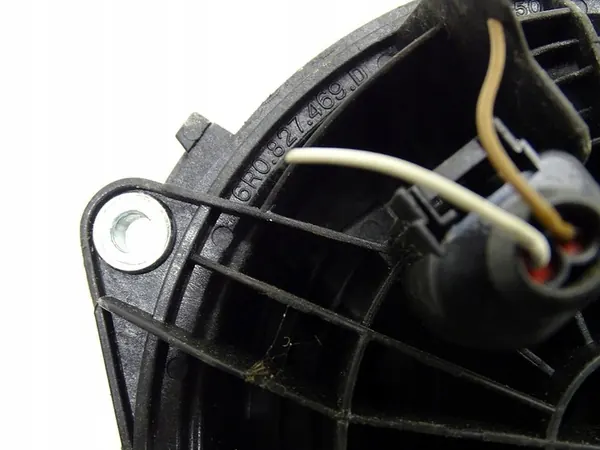 Emblema da Manopla do Porta-Malas VW Passat B7 CC 6R0827469D image 4