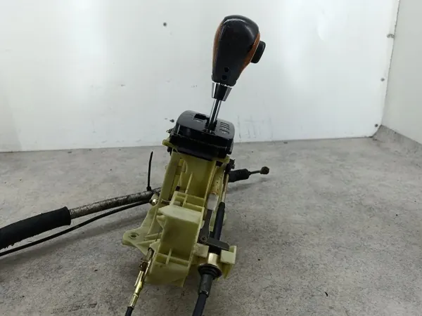 Versnellingspook OEM 46700-3FXXX voor Kia Opirus 3.5 V6 image 10
