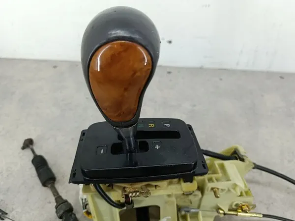 Versnellingspook OEM 46700-3FXXX voor Kia Opirus 3.5 V6 image 4