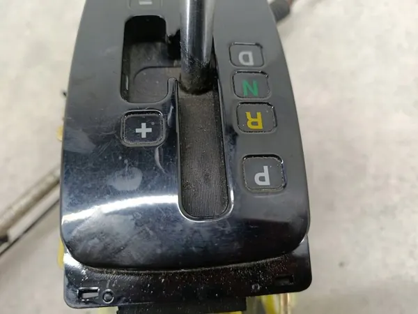 Versnellingspook OEM 46700-3FXXX voor Kia Opirus 3.5 V6 image 9