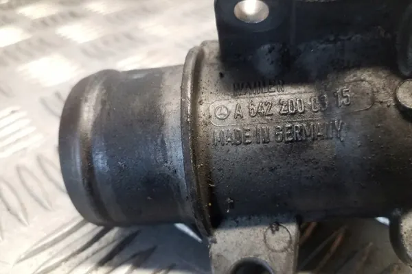 Carcasa de termostato JEEP GRAND CHEROKEE III 3.0L diesel A6422000315 image 5