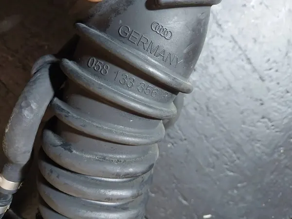 Luftansaugschlauch VW Passat B5 1.8T AWT 150PS OEM 058133356P image 10