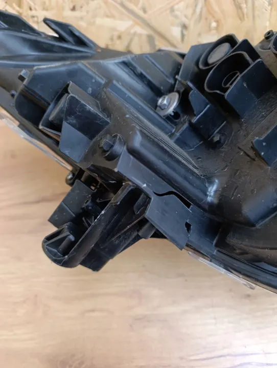 Farol Esquerdo Toyota RAV4 2019-2024 Full LED OEM image 6