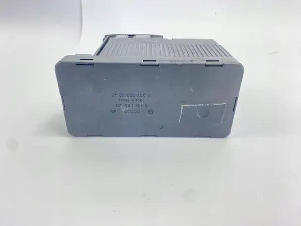 Keskitulppapumppu OEM 2028000048 Mercedes W202:lle image 6