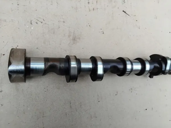 OEM 06E109101AN Linker Einlass-Nockenwelle Audi A6 C6 3.2 FSI image 3