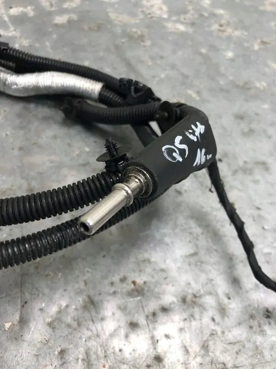 TUBE ADBLUE AUDI Q5 LIFT 8R0131984AG image 2