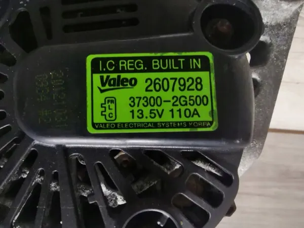 KIA OPTIMA 2.4 GDI Vaihtovirtageneraattori 37300-2G500 image 3