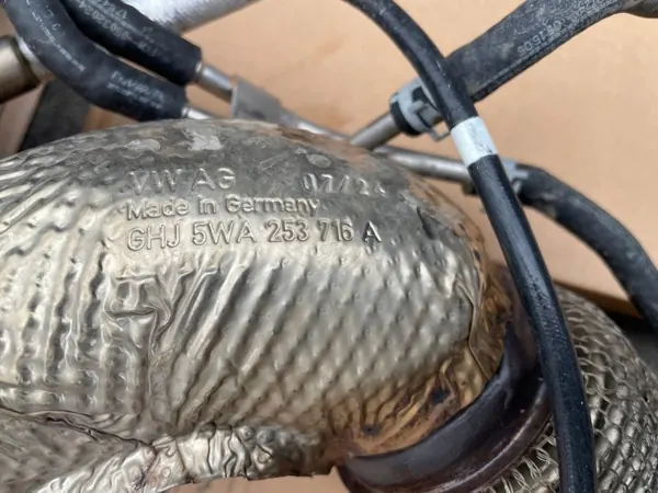VW Audi Skoda 2.0 TFSI DPF Katalysaattori OEM 5WA131701 image 8