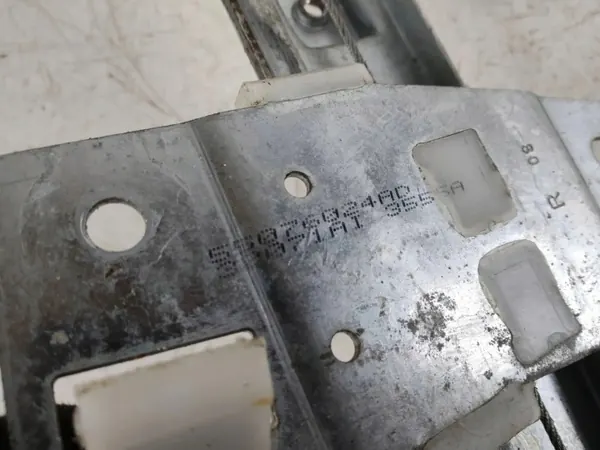 Régulateur manuel vitre Jeep Wrangler OEM 55076024AD image 3